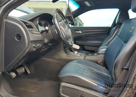 2015 Chrysler 300 S z USA, uszkodzony, nr VIN 2C3CCABG3FH898767